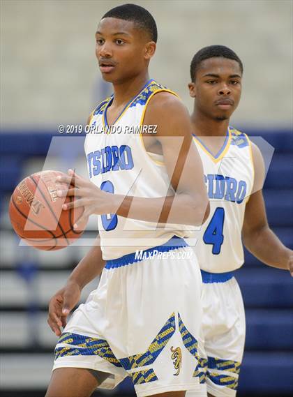 Thumbnail 1 in San Ysidro vs El Capitan (East vs South Tournament) photogallery.