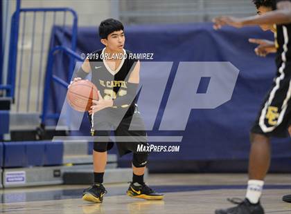Thumbnail 2 in San Ysidro vs El Capitan (East vs South Tournament) photogallery.