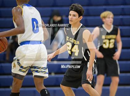 Thumbnail 3 in San Ysidro vs El Capitan (East vs South Tournament) photogallery.