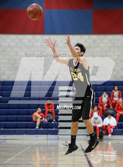 Thumbnail 2 in San Ysidro vs El Capitan (East vs South Tournament) photogallery.