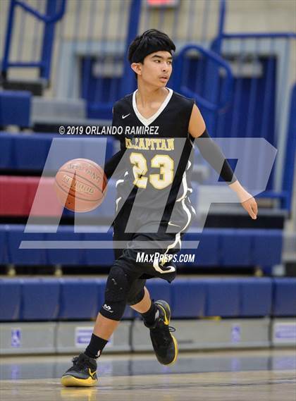 Thumbnail 3 in San Ysidro vs El Capitan (East vs South Tournament) photogallery.