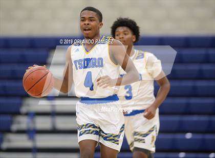 Thumbnail 1 in San Ysidro vs El Capitan (East vs South Tournament) photogallery.