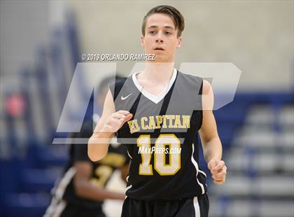 Thumbnail 2 in San Ysidro vs El Capitan (East vs South Tournament) photogallery.