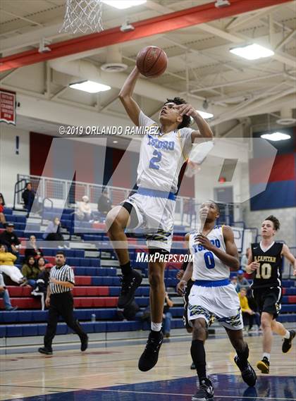 Thumbnail 1 in San Ysidro vs El Capitan (East vs South Tournament) photogallery.