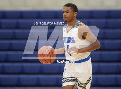 Thumbnail 2 in San Ysidro vs El Capitan (East vs South Tournament) photogallery.