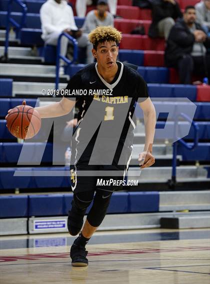 Thumbnail 3 in San Ysidro vs El Capitan (East vs South Tournament) photogallery.