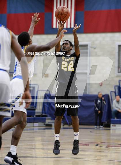 Thumbnail 3 in San Ysidro vs El Capitan (East vs South Tournament) photogallery.