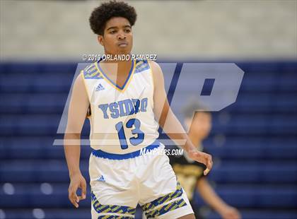 Thumbnail 2 in San Ysidro vs El Capitan (East vs South Tournament) photogallery.