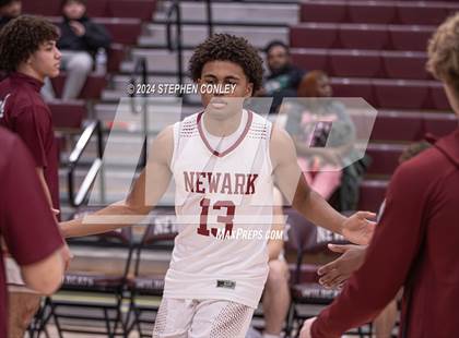 Thumbnail 3 in Washington vs. Newark photogallery.
