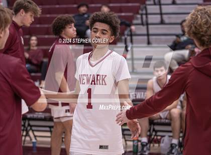 Thumbnail 2 in Washington vs. Newark photogallery.