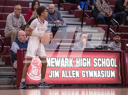 Thumbnail 2 in Washington vs. Newark photogallery.