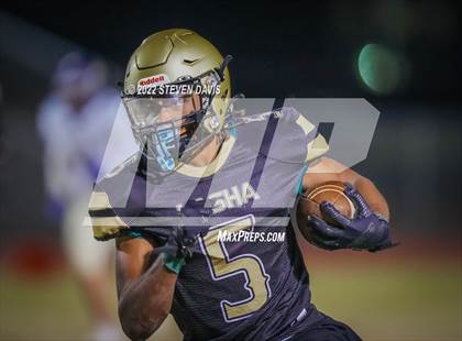Thumbnail 2 in Casteel @ Basha photogallery.