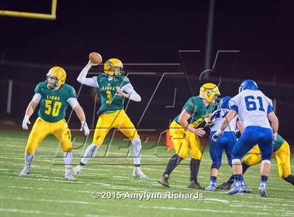 Thumbnail 3 in Sedro-Woolley vs. Lynden photogallery.