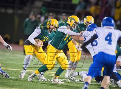 Thumbnail 2 in Sedro-Woolley vs. Lynden photogallery.