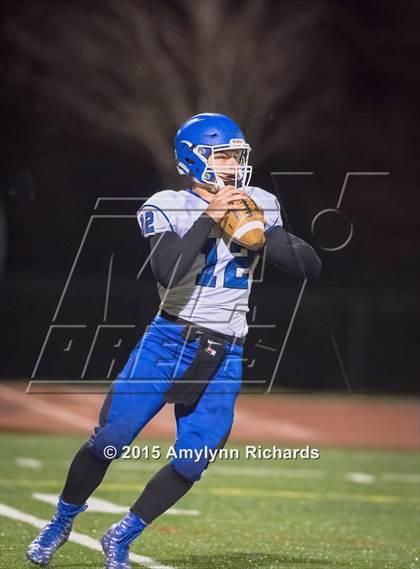Thumbnail 3 in Sedro-Woolley vs. Lynden photogallery.