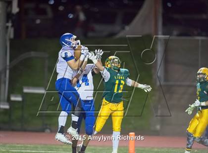 Thumbnail 2 in Sedro-Woolley vs. Lynden photogallery.