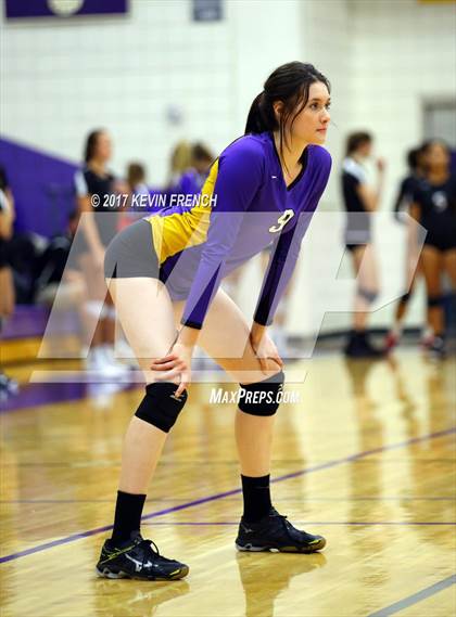 Thumbnail 2 in Sunrise Mountain vs. Arete Prep photogallery.