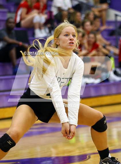 Thumbnail 1 in Sunrise Mountain vs. Arete Prep photogallery.
