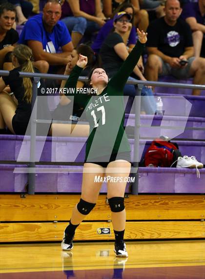 Thumbnail 2 in Sunrise Mountain vs. Arete Prep photogallery.