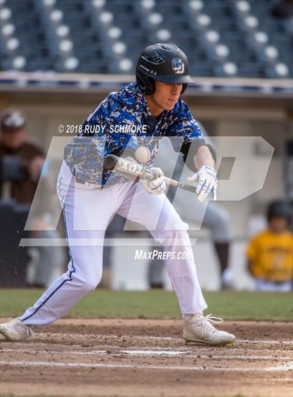 Thumbnail 3 in La Jolla Country Day vs. Francis Parker photogallery.