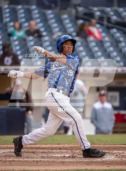 Thumbnail 3 in La Jolla Country Day vs. Francis Parker photogallery.