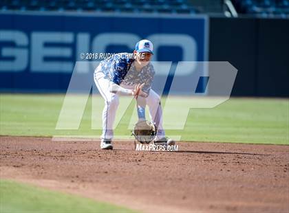 Thumbnail 3 in La Jolla Country Day vs. Francis Parker photogallery.