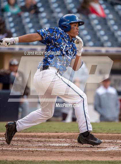 Thumbnail 3 in La Jolla Country Day vs. Francis Parker photogallery.