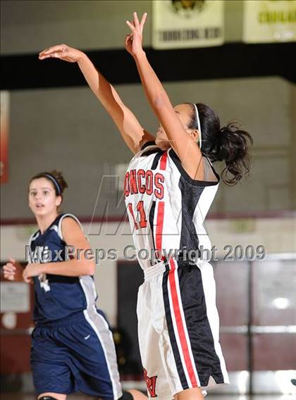 Thumbnail 1 in Vista del Lago vs. Bella Vista (I-80 Challenge) photogallery.