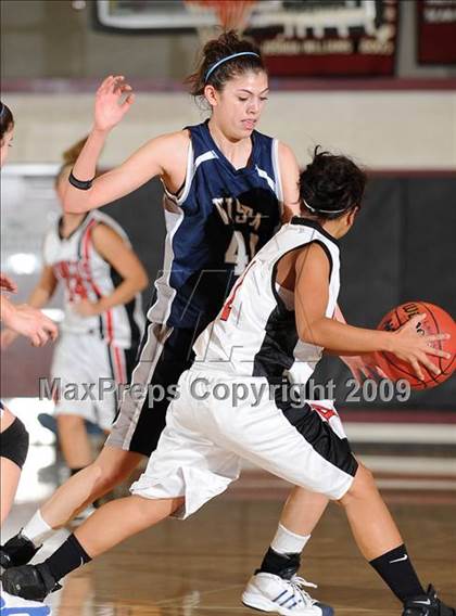Thumbnail 3 in Vista del Lago vs. Bella Vista (I-80 Challenge) photogallery.