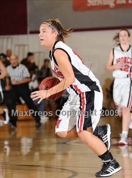 Thumbnail 2 in Vista del Lago vs. Bella Vista (I-80 Challenge) photogallery.