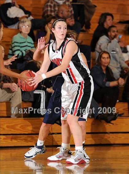 Thumbnail 3 in Vista del Lago vs. Bella Vista (I-80 Challenge) photogallery.