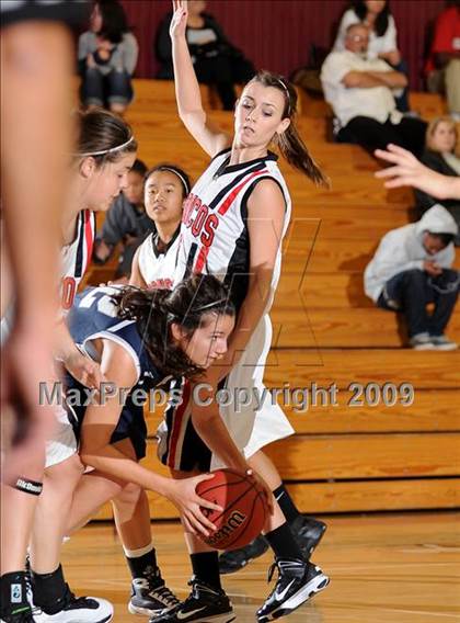 Thumbnail 1 in Vista del Lago vs. Bella Vista (I-80 Challenge) photogallery.