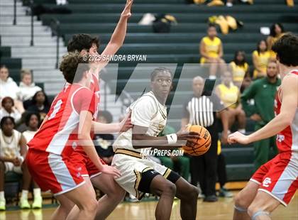 Thumbnail 2 in Charlotte Catholic @ Independence photogallery.
