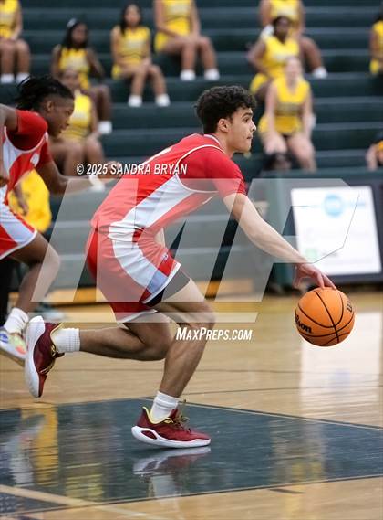 Thumbnail 2 in Charlotte Catholic @ Independence photogallery.