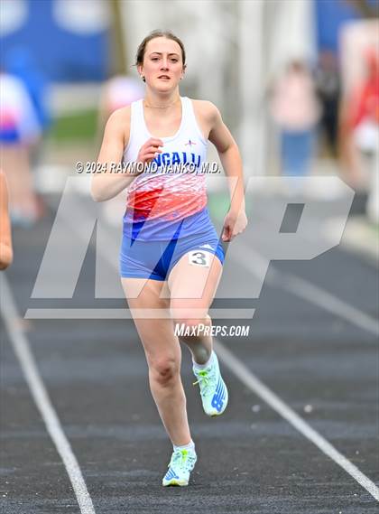 Thumbnail 2 in Roncalli Invite (100 Meter) photogallery.