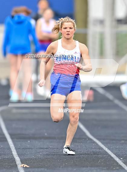 Thumbnail 2 in Roncalli Invite (100 Meter) photogallery.