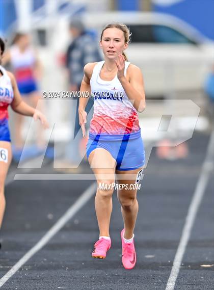 Thumbnail 1 in Roncalli Invite (100 Meter) photogallery.