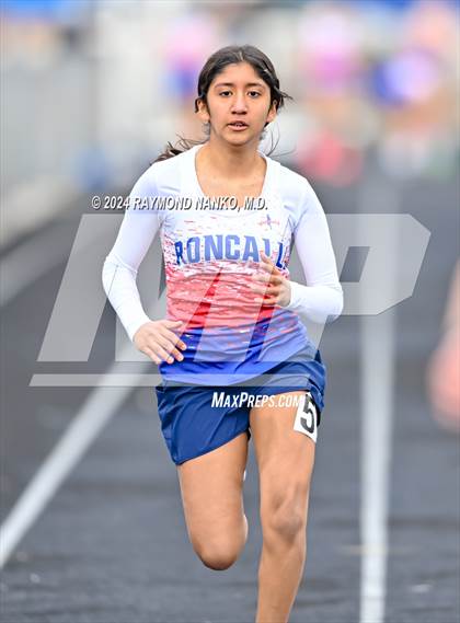 Thumbnail 2 in Roncalli Invite (100 Meter) photogallery.