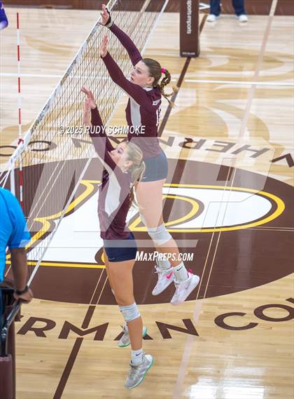 Thumbnail 2 in Scripps Ranch vs. Carlsbad (CIF SDS Division 1 Finals) photogallery.