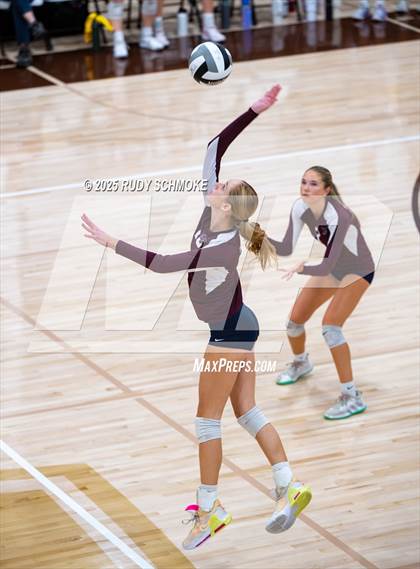 Thumbnail 3 in Scripps Ranch vs. Carlsbad (CIF SDS Division 1 Finals) photogallery.