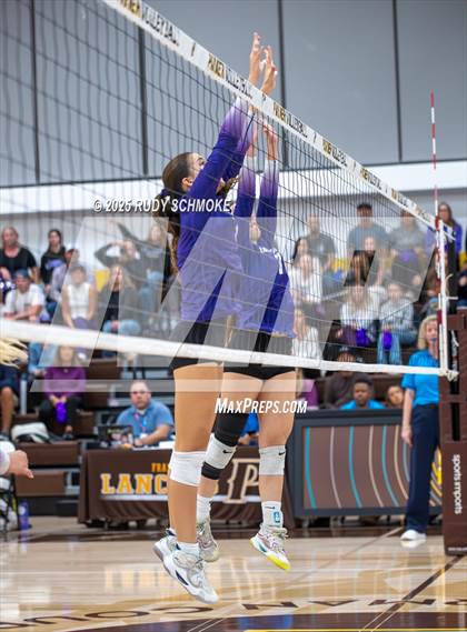 Thumbnail 3 in Scripps Ranch vs. Carlsbad (CIF SDS Division 1 Finals) photogallery.