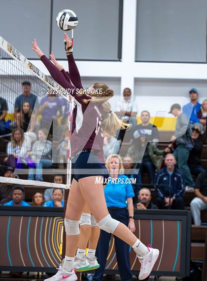 Thumbnail 3 in Scripps Ranch vs. Carlsbad (CIF SDS Division 1 Finals) photogallery.