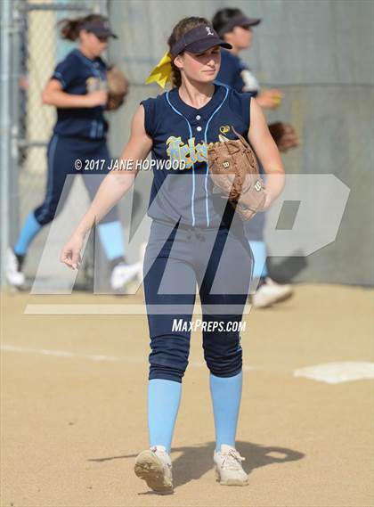 Thumbnail 1 in Live Oak vs. Leland photogallery.