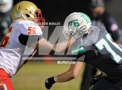 Thumbnail 2 in Taft vs Eagle Rock (CIF LACS D1 1st Rnd Playoff) photogallery.