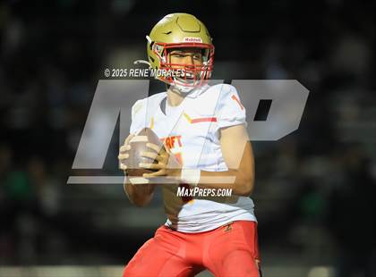 Thumbnail 1 in Taft vs Eagle Rock (CIF LACS D1 1st Rnd Playoff) photogallery.