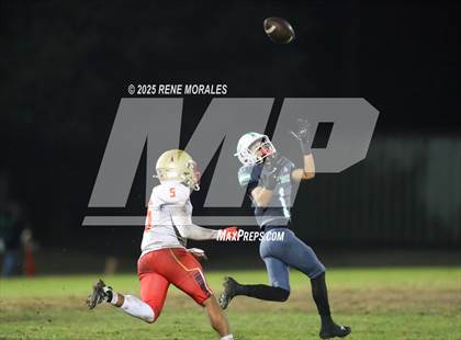 Thumbnail 2 in Taft vs Eagle Rock (CIF LACS D1 1st Rnd Playoff) photogallery.