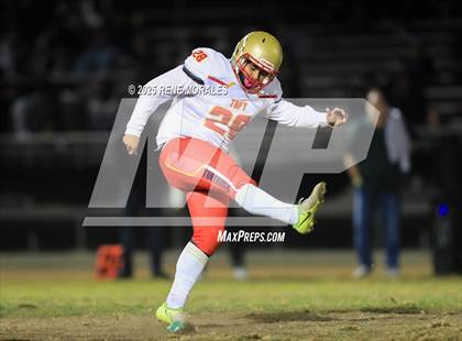 Thumbnail 1 in Taft vs Eagle Rock (CIF LACS D1 1st Rnd Playoff) photogallery.