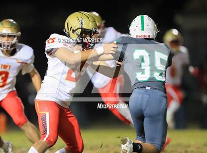 Thumbnail 1 in Taft vs Eagle Rock (CIF LACS D1 1st Rnd Playoff) photogallery.