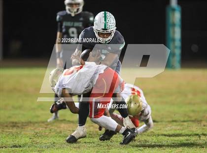 Thumbnail 2 in Taft vs Eagle Rock (CIF LACS D1 1st Rnd Playoff) photogallery.