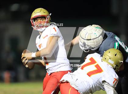 Thumbnail 2 in Taft vs Eagle Rock (CIF LACS D1 1st Rnd Playoff) photogallery.